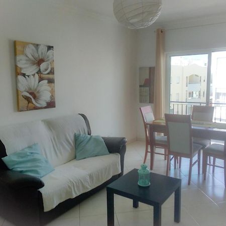 Apartamentos Monica Куартейра Екстериор снимка