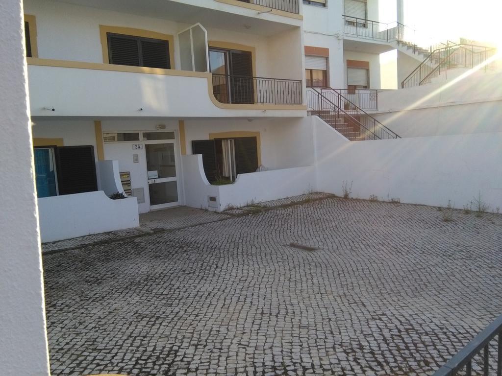 Apartamentos Monica Куартейра Екстериор снимка