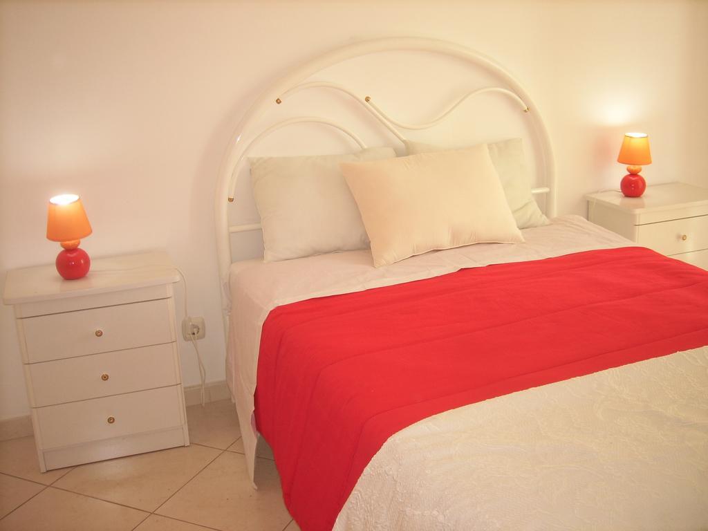 Apartamentos Monica Куартейра Екстериор снимка