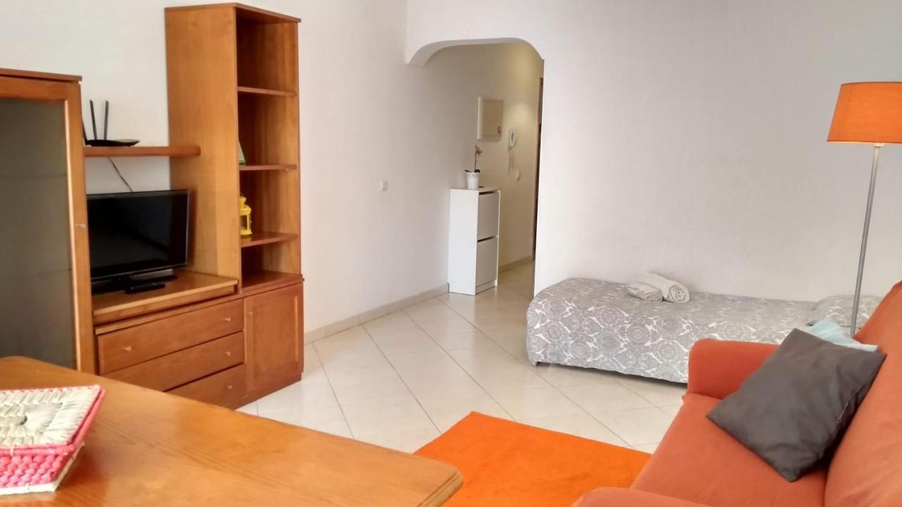 Apartamentos Monica Куартейра Екстериор снимка