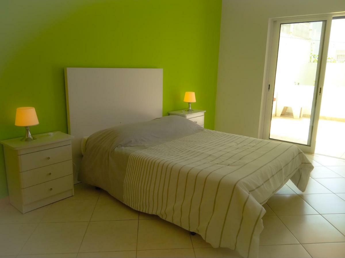 Apartamentos Monica Куартейра Екстериор снимка