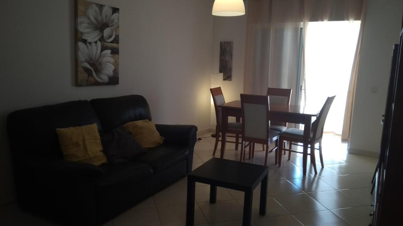 Apartamentos Monica Куартейра Екстериор снимка
