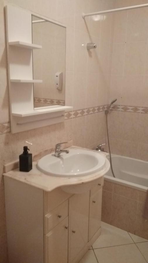 Apartamentos Monica Куартейра Екстериор снимка
