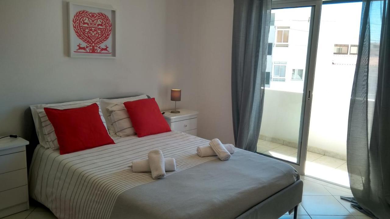 Apartamentos Monica Куартейра Екстериор снимка